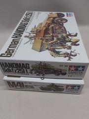 Lot(2) Tamiya 35055 U.S. M41 Walker Bulldog & 35020 Hanomag Half Track 1:35