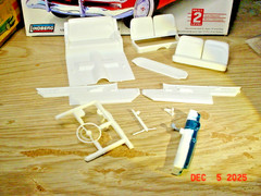 1953 Ford Victoria Hardtop Car Parts 1/25 Scale Model Lindberg – You Choose
