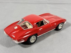 1/24 Scale Nicely Built 1963 Chevrolet CORVETTE Split Window RED Coupe Model Kit