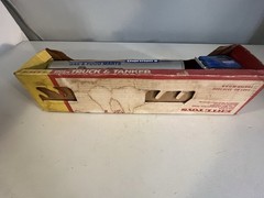 Ertl Thortons Semi Tanker Trailer 1:25 Scale