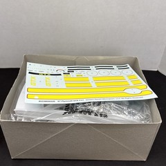 Revell 67 Plymouth Hemi GTX 2 n 1 Muscle 1:25 Model Kit 2386 Open Box