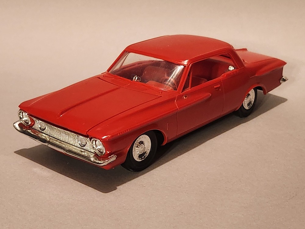 Vintage Jo-Han 1962 Plymouth Fury HT 1/25 Scale Built Kit – Nice, Unpainted Red
