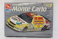 AMT ERTL 1995 8187 Kellogg’s Monte Carlo 1:25 w/Collectors Trading Cards SEALED