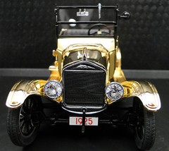 Ford Model T Antique Vintage Classic Car 1 Custom Built 24K GOLD Metal Body Race