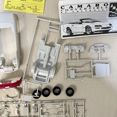 VTG AMT ERTL 1994 Chevrolet Camaro Z28 Convertible 1/25 Model #8938 – READ