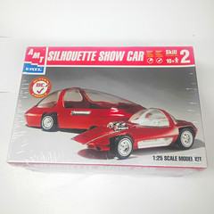 AMT Silhouette Show Car 1:25 Model Kit Skill 2 Vintage MPN 31224-1HD Sealed
