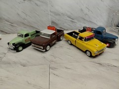 Model Junkyard/parts Plastic ,Nice Custom Car Lot Of 4 Street Rod Pickups