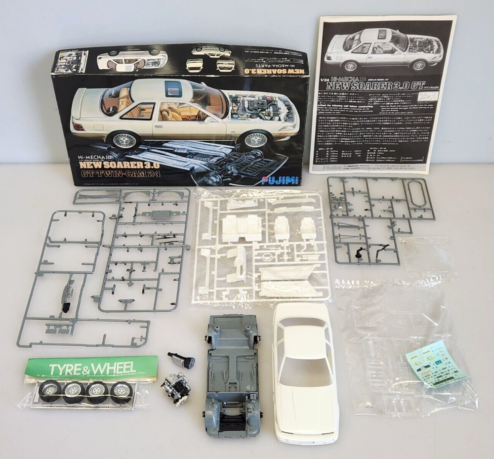 Fujimi Hi-Mecha 110 New Soarer 3.0 GT Twin-Cam 24 1/24 Model Kit HM-110, Started