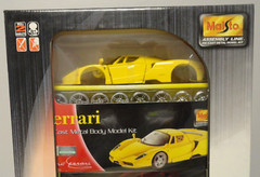 2004 MAISTO (3) Die Cast Unassembled Model Kits D/S