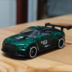 1/64 Diecast Car Model Diorama Mini Continental GT3 Forest Green Hot Wheels