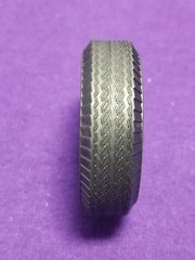 1 – UNIROYAL FLEETMASTER TIRE from Diamond REO Truck Tractor 1:25 AMT Model Kit