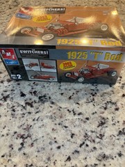 AMT 1/25 1925 “T” Rod (2003 toy fair exclusive (factory sealed)