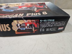 RARE ARII Morgan Plus 8. 1/16 scale plastic model Kit COMPLETE IN BOX