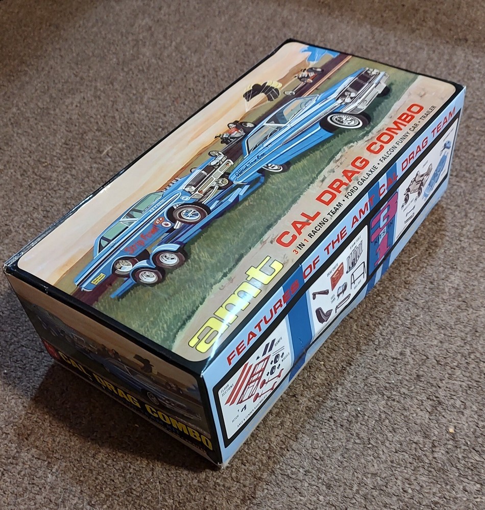 AMT Cal Drag Combo / A Ford Galaxie 1964, a Falcon 1965 w/ Flat bed Trailer 1/25