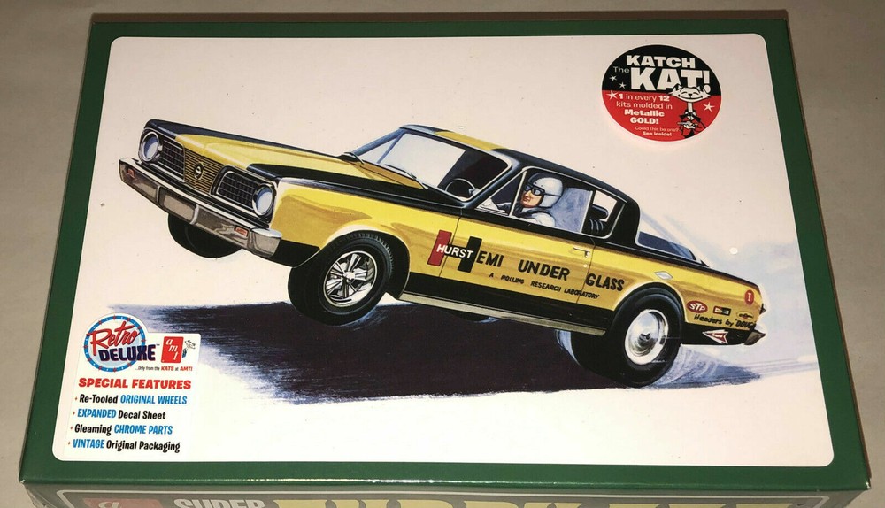AMT 1966 Plymouth Barracuda Hemi Under Glass 1:25 Model Car Kit New! 1153