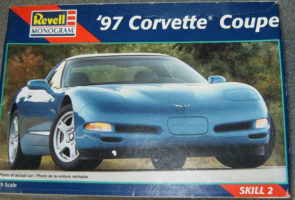 Revell 1997 Chevrolet Corvette Coupe 1:25 Scale Model Kit 85-2490
