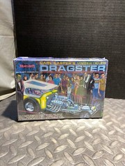 1:25 POLOR LIGHTS MODEL KIT CARL CASPER’S UNDERTAKER DRAGSTER (FACTORY SEALED)