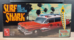AMT – 1959 CADILLAC AMBULANCE “SURF SHARK” 1:25 SCALE KIT #1242 – FACTORY SEALED