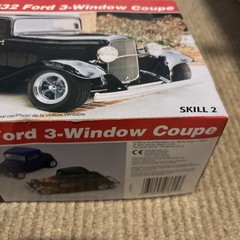 REVELL 32 FORD 3 WINDOW COUPE MODEL KIT 1:25 85-7605 Never Built