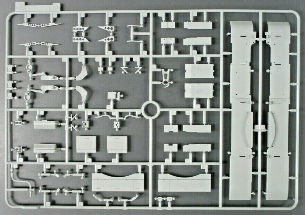 Dragon 1/35 Scale M60A2 Starship Tank – Parts Tree B from Kit No.3562