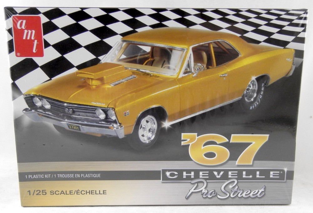 1:25 Scale 1967 Chevrolet Chevelle Pro Street Plastic Model Kit – AMT #876M/12