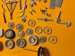 1929 FORD MODEL A ROADSTER MODEL KIT AMT ERTL 1/25 SCALE STARTED HAS EXTRA PARTS