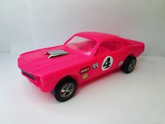 VINTAGE 70s Ford Mustang Processed Plastics Mach 1 Pink Dealership Model A23