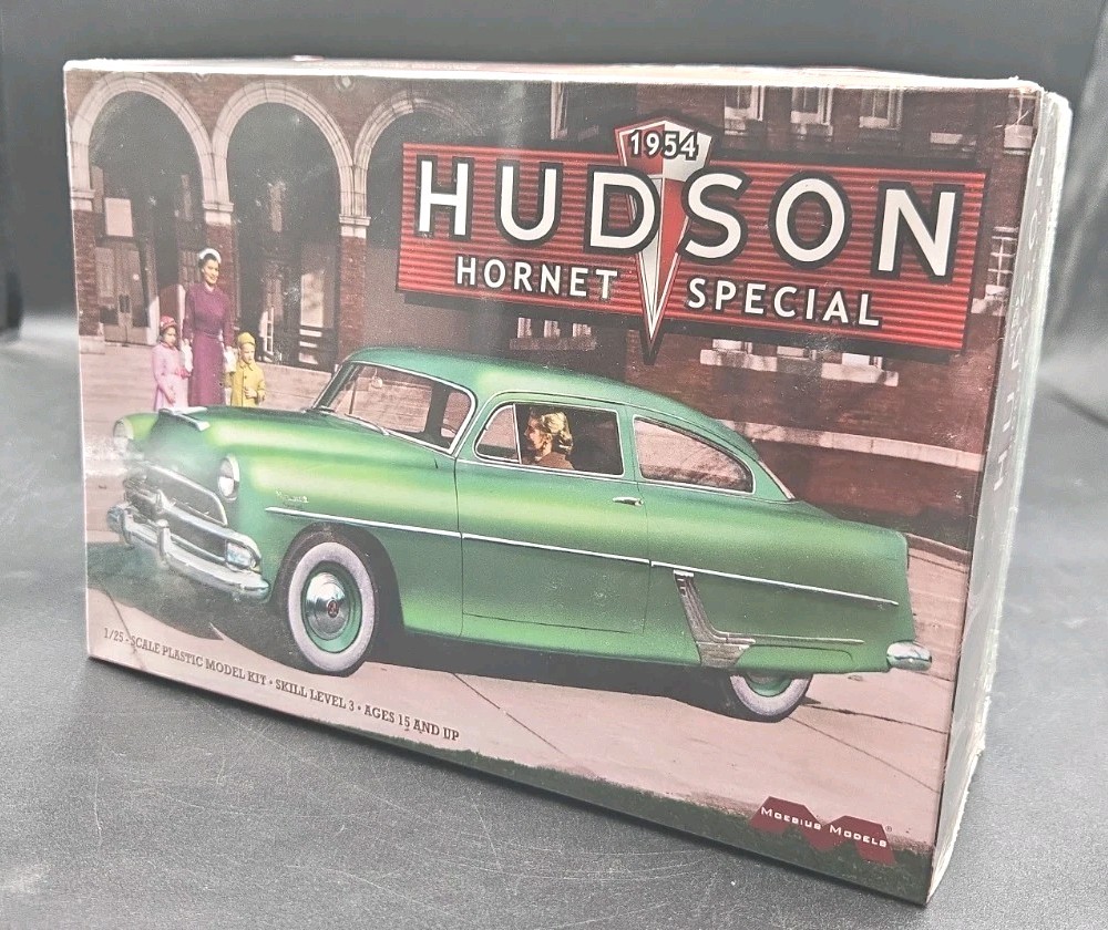 Moebius Models 1954 Hudson Hornet Special 1:25 Plastic Model Kit 1214 NEW SEALED