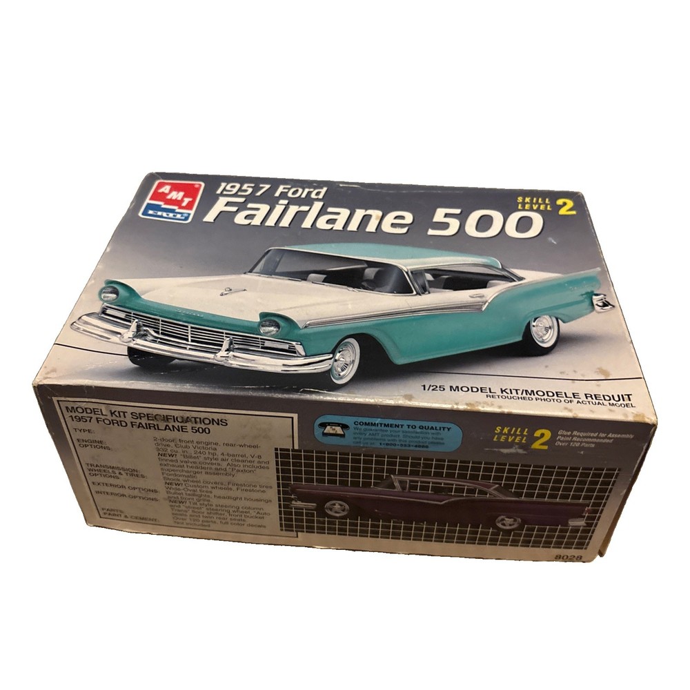 AMT 8028 1957 Ford Fairlane 500 Hardtop 3n1 1/25 Model Kit Never Built