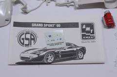 AMT ERTL GULDSTRAND GRAND SPORT 90 SCALE 1:25 MODEL KIT 6461