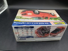 😎🚦Revell 1:25 Model Kit #85-7665 1999 Ford SVT F-150 Lightning see photos 🔥😎
