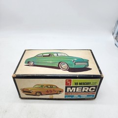 UH AMT 1949 Mercury Club Coupe 1:25 Scale APPEARS COMPLETE 3 way Model Kit READ