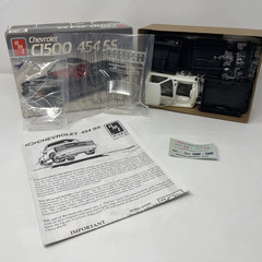 AMT ERTL # 6032 Chevrolet C 1500 454 SS PICKUP TRUCK1/25 Scale Open Unbuilt S8