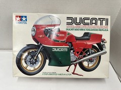 Tamiya 1/12 scale model kit of the legendary Ducati 900 Mike Hailwood Replica