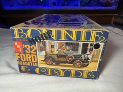 Vint 1968 AMT Plastic Model Kit Bonnie & Clyde 1932 Ford Roadster unbuilt w/box
