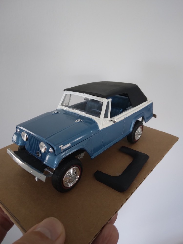 PRO-BUILT MPC 1968 JEEPSTER CONVERTIBLE 1:25 FROM MODEL KIT #2068-200 DETAILED !