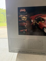 VINTAGE NEW OLD STOCK FERRARI TESTAROSSA MODEL KIT 1/8 SCALE TESTORS WITH BOX