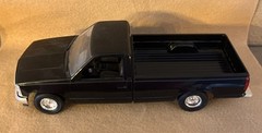 ERTL 1988 Silverado C-1500 Dealer Promo Model 1/25 Scale Saber Black #6262EO
