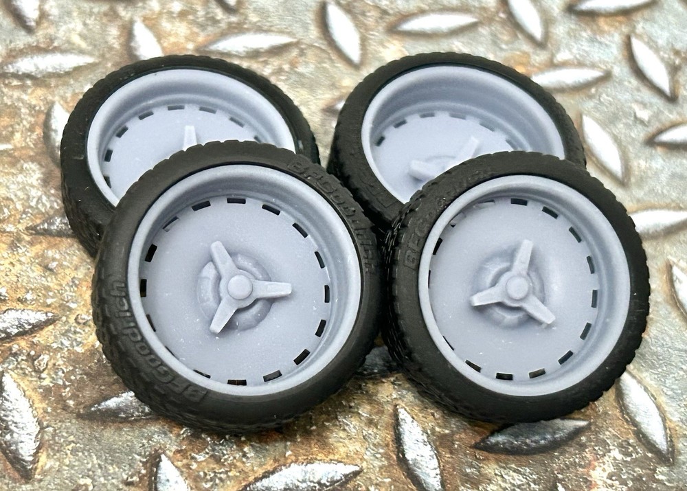 Resin 21/20 In. “Slotted Smoothie W/ Knock Offs” Model car Wheels/Tires 1/24