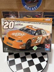 TONY STEWART #20 HOME DEPOT ERTL 1/25 MODEL KIT SKILL LEVEL 2 New SEALED Box