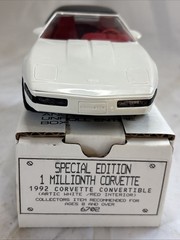 1992 SPECIAL EDITION 1 MILLIONTH CORVETTE White Convertible Promo #6702 Red Int￼