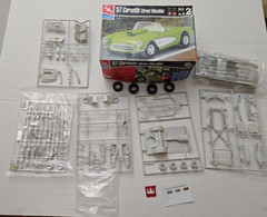 AMT Ertl 1957 Corvette Street Machine 1/25 Model Kit – Open Box, As Shown