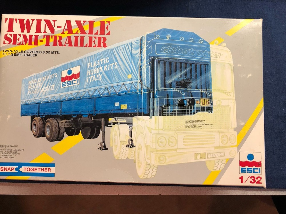 ESCI Essieux Semi-Trailer Twin Axle KIT#3041/32 Snap Opened but complete