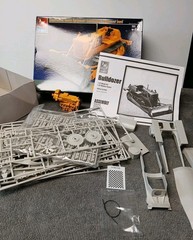 AMT ERTL Construction Heavy Equipment Bulldozer 1:25 Model 31769 Open Box
