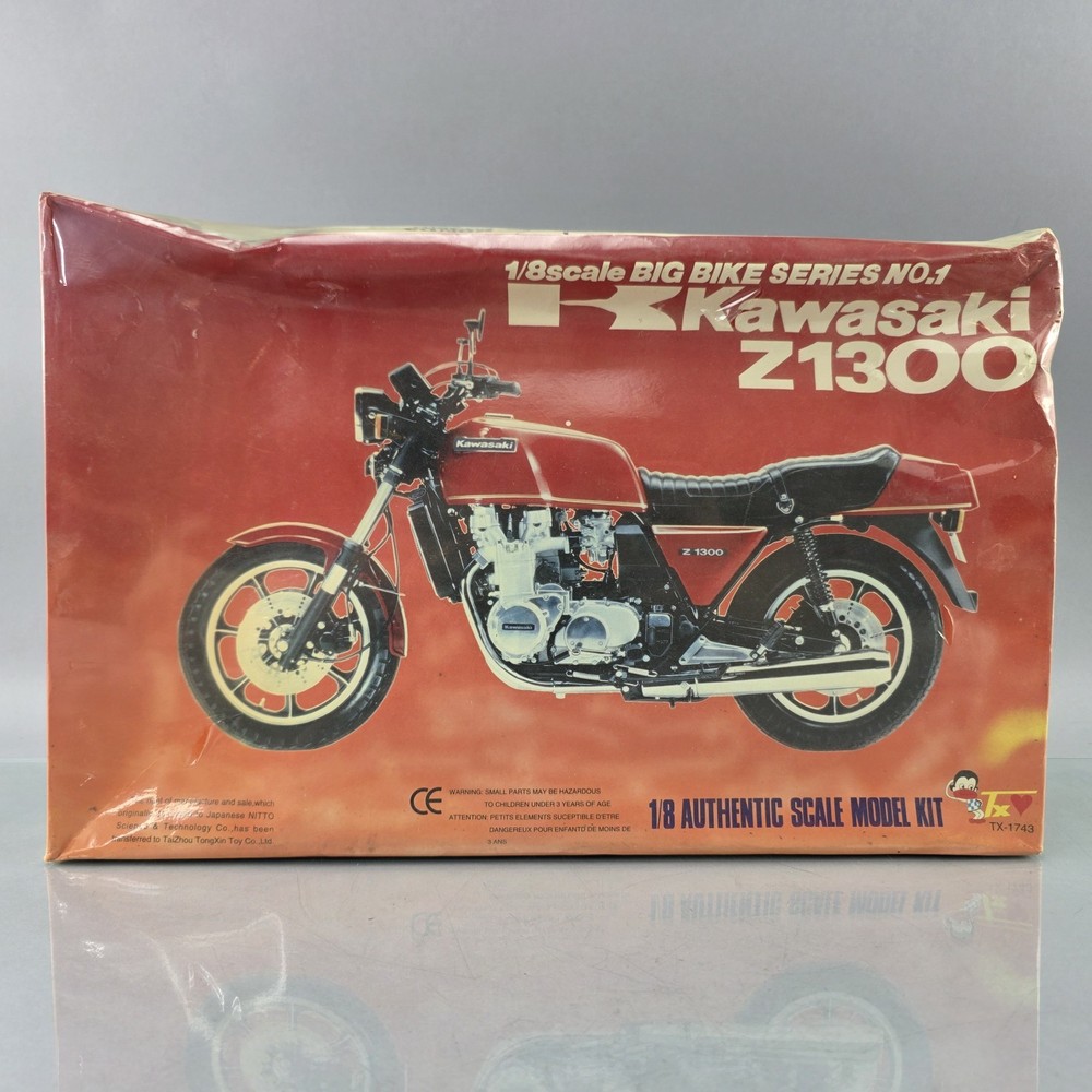 Kawasaki Z1300 Motorcycle 1/8 Scale Model Kit Big Bike No.1 Vintage RARE SEALED