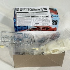 AMT 1968 Camaro Z/28 Plastic Model Car Kit 1/25 Scale 868