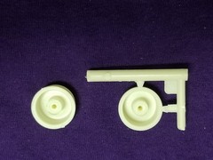 TWO REAR BRAKE DRUMS from Diamond REO Truck Tractor 1:25 AMT Model Kit