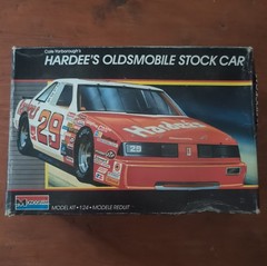 Monogram Hardee’s Oldsmobile Stock Car 1:24 Unassembled Kit Vintage