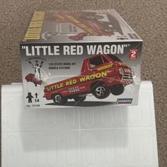 Lindberg Dodge “Little Red Wagon” Drag Truck Model Kit 1/25 72158, New Sealed
