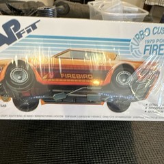 AMT 1/25 1979 Pontiac Firebird Turbo Custom Snap Kit Vinyl Tires AMT1211M/12